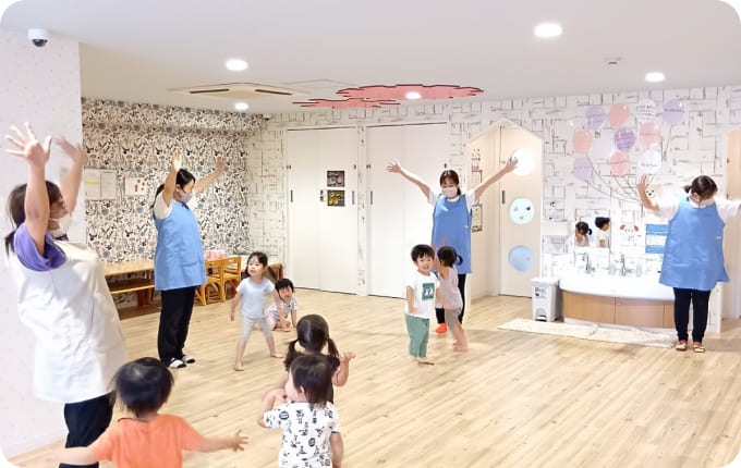 オリジナルの保育プログラムを開発