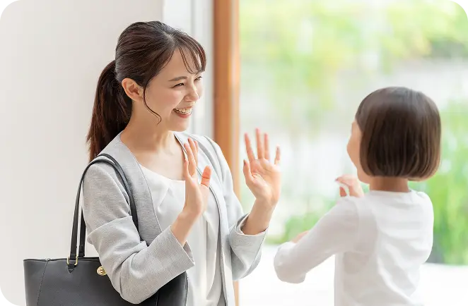 児童発達支援管理責任者が子どもと関わっている様子