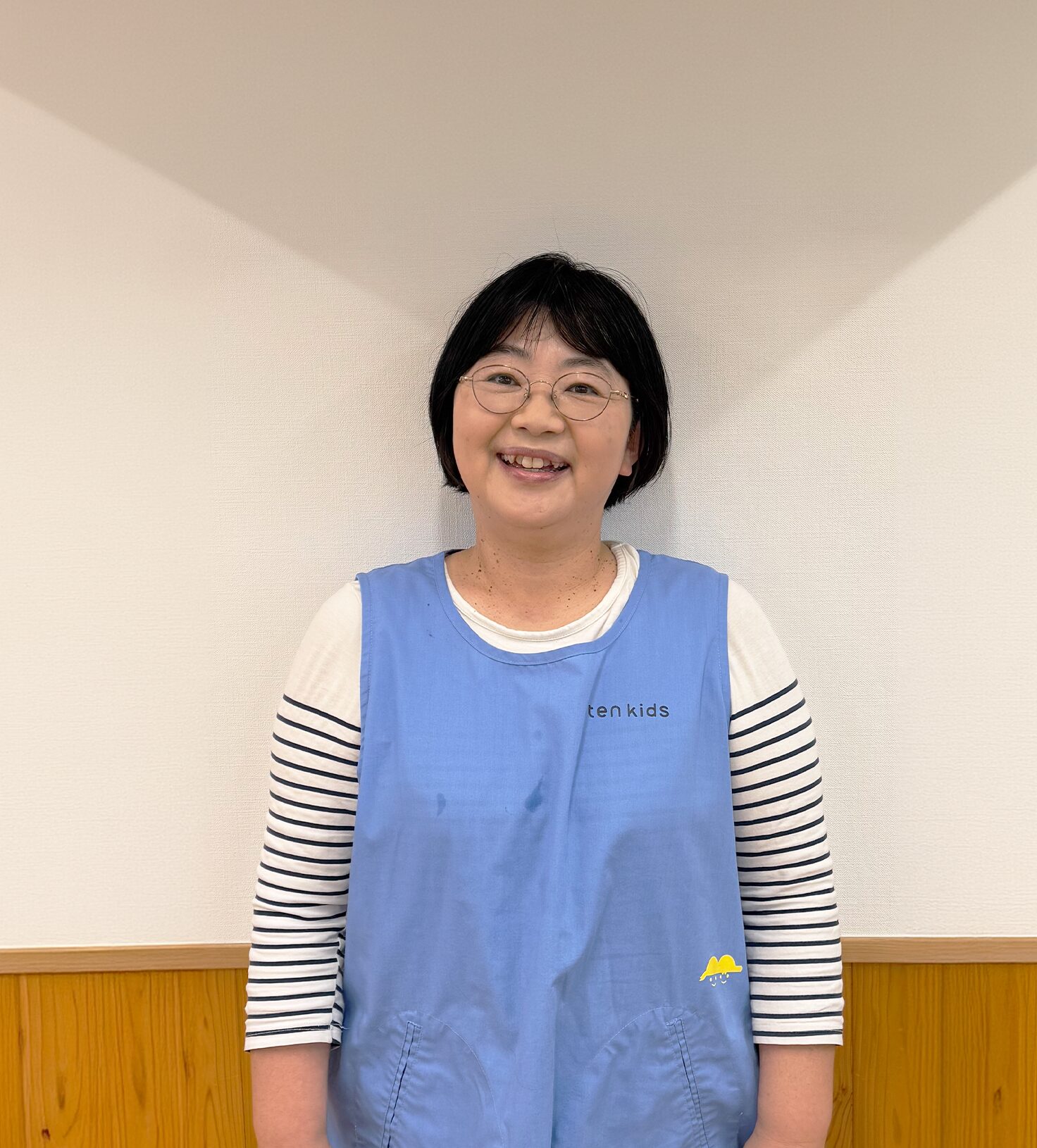 問題が起きた時、一人で抱え込むことなく、上司や同僚が一緒に解決策を考えてくれた